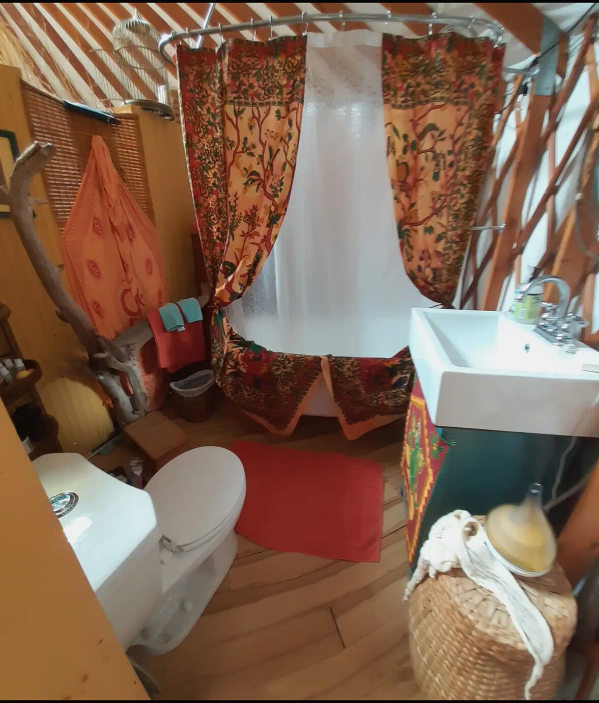 Take a long soak in the claw foot tub.