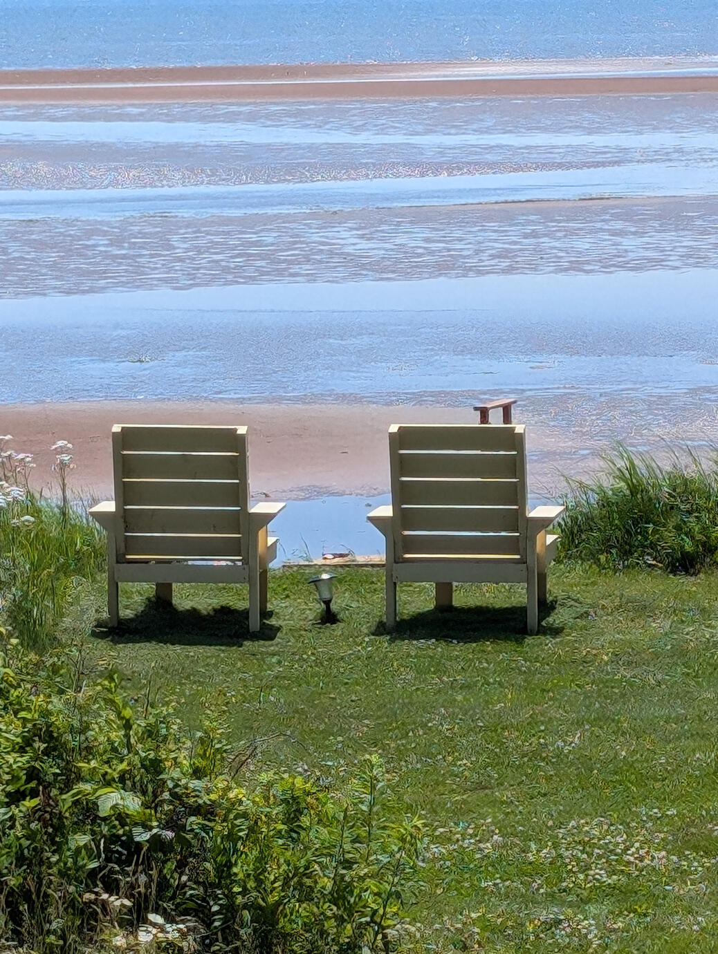 Savour morning coffee with a view.